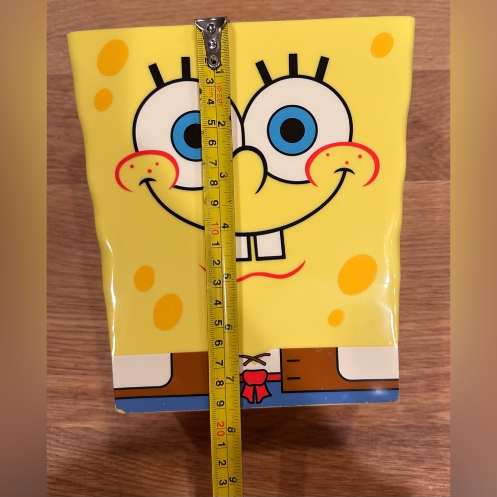SpongeBob movie popcorn bucket & plushie - Picture 3 of 4